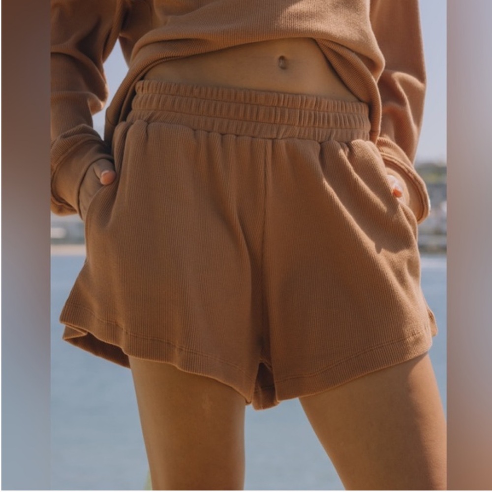 Daily Drills Women's Athletic Shorts in Brown